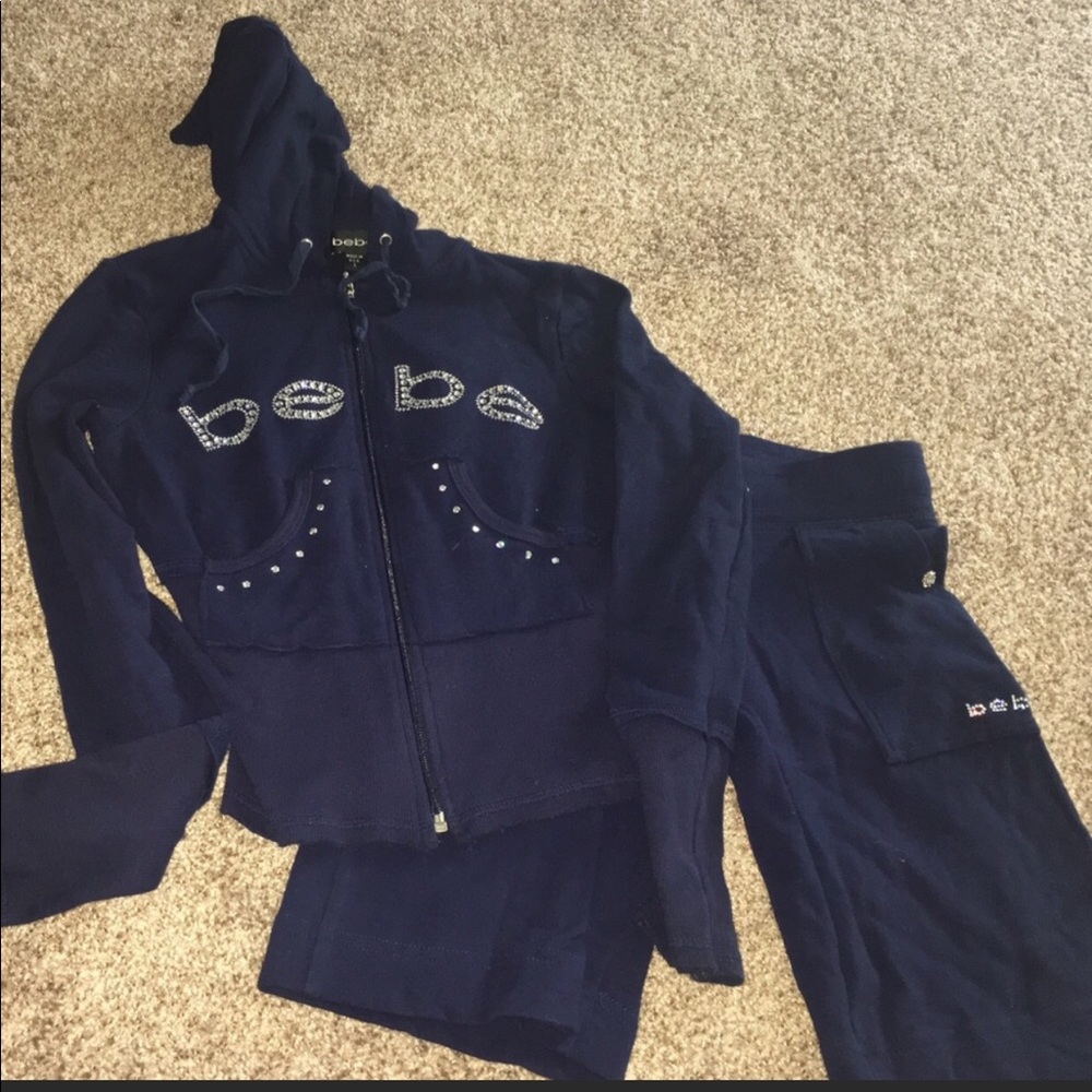 Bebe 2 pc sweatsuit Capri .